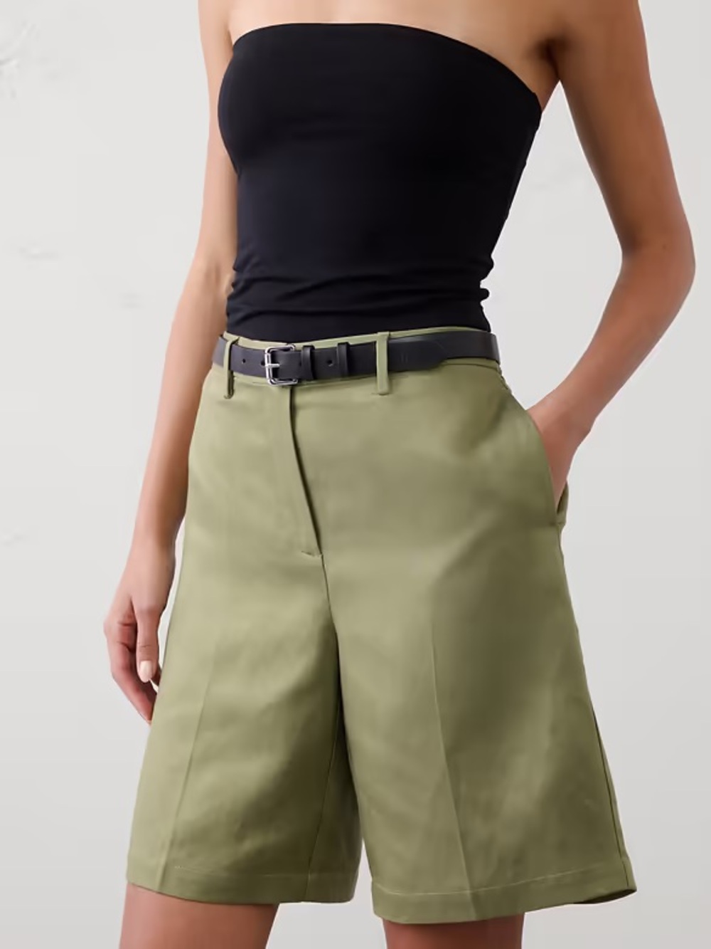 BNWT Moss Green Bermuda Suit Shorts BANANA REPUBLIC FACTORY Sizes S, M - Picture 2 of 4